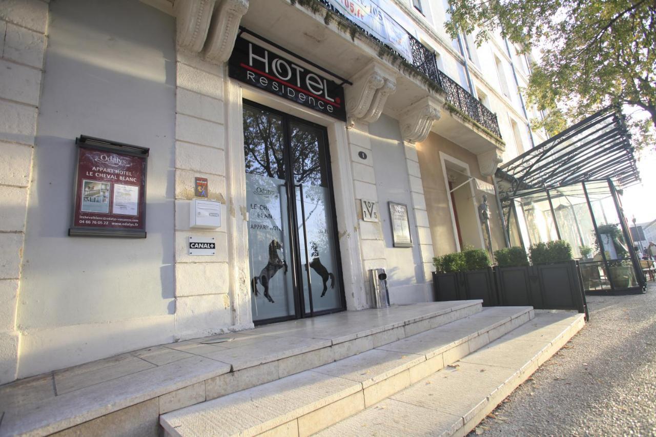 Odalys City Nimes Le Cheval Blanc Bagian luar foto
